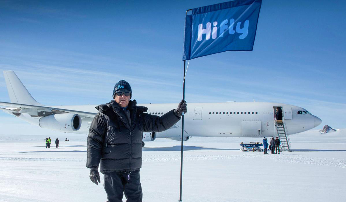 Captain Carlos Mirpuri sets foot on Antarctica